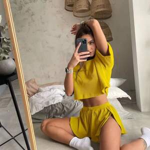 Костюм (футбола+шорти)